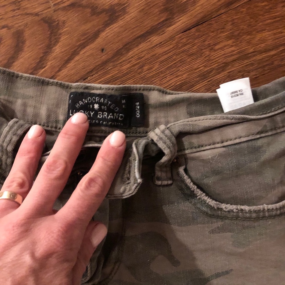 Lucky Camo shorts